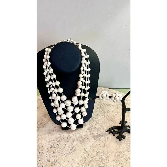 Vintage Womens Irredentist Multi-Strand Pearl Necklace and Earrings Set Jewelry - Picture 1 of 13